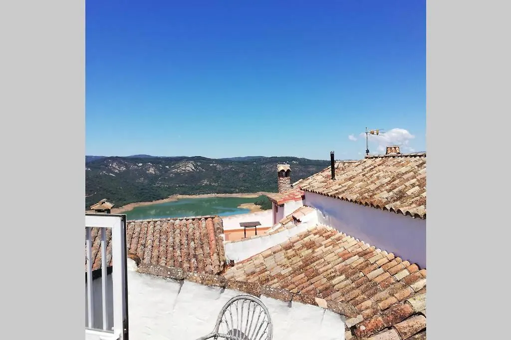 Holiday home Casa En Fortaleza Medieval Castellar de la Frontera