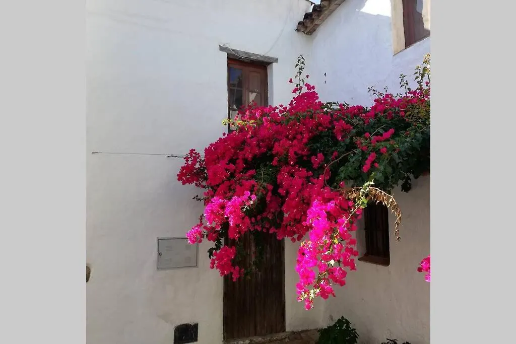 Holiday home Casa En Fortaleza Medieval Castellar de la Frontera